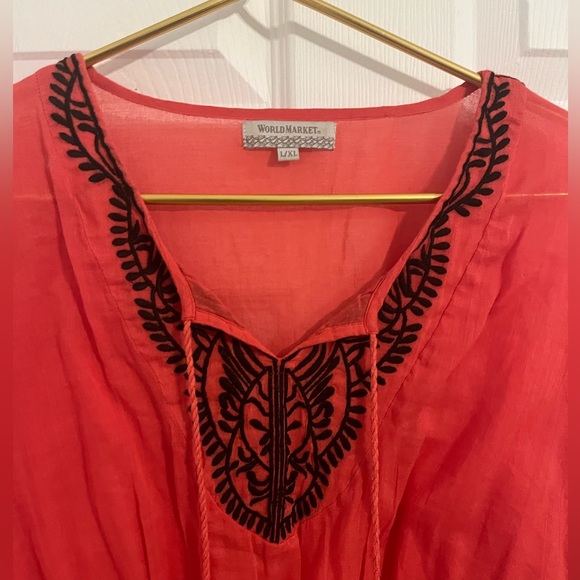 World Market Spanish flowy dark pink top - Picture 4 of 5